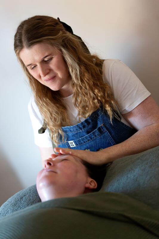 verity indian head massage (1)